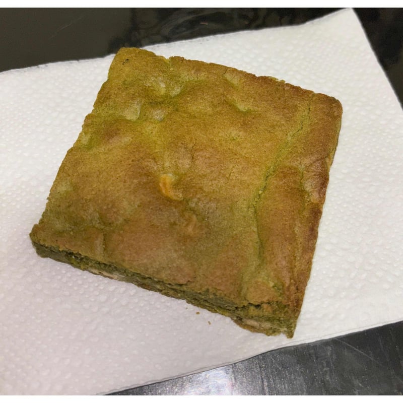 Matcha Blondie