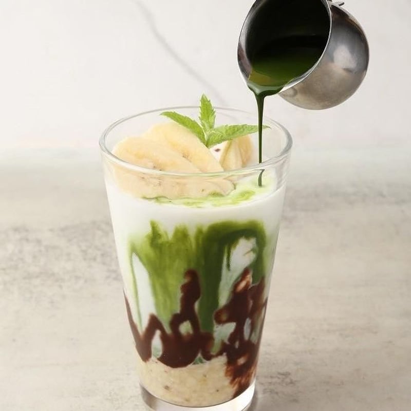Chocolate Banana Matcha Latte