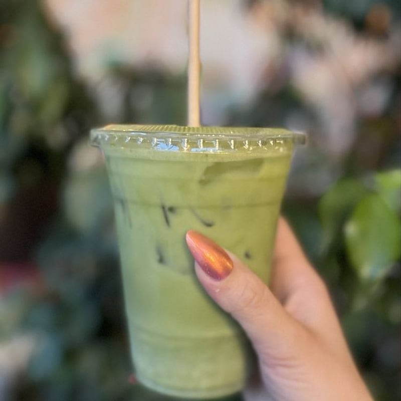 Iced Green Tea Latte (Matcha)
